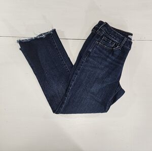 Old Navy Kicker boot-cut cut-off crop jeans women's size 6